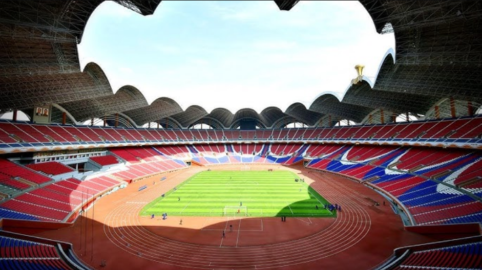 Rungrado May Day Stadium sân vận động đứng thứ nhất trong danh sách top 5 sân bóng đá lớn nhất thế giới